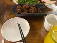 -隔壁老王·家常云南菜(花巷店)