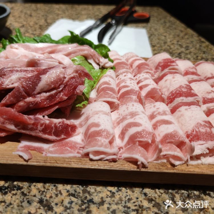 肉本家·碳烤肉