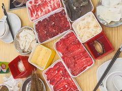 -杨老板·海鲜集市火锅·鲜切牛肉(中防万宝店)