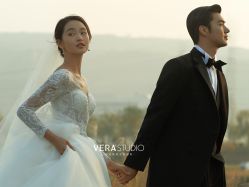 -至臻微拉婚纱摄影