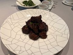 沪市牛肉粒-屋里厢上海菜馆