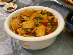 -皇马海口湾海景酒店(万绿园秀英港店)