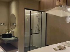 -灸春堂·艾灸·痛症·整脊连锁(之江银泰店)