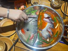 -快活林酸汤鱼鲜品火锅店(甲秀楼店)