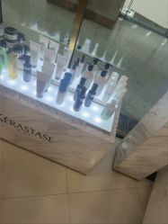 点击看大图 -八佰伴8008星级形象店