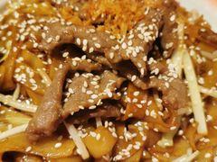 干炒牛肉河粉-避风塘(宝山万达店)