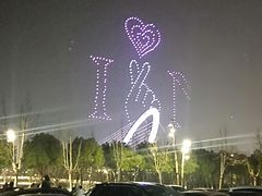 -南京眼步行桥