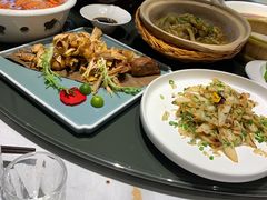 -鸿星花园酒家(银亿家园店)