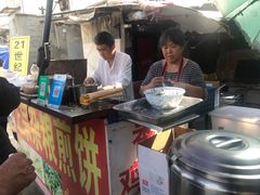 -正宗杂粮煎饼香软鸡蛋饼