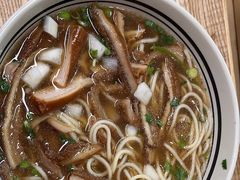 -小马牛肉面·牛骨熬制(南京博物院店)