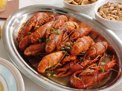 小龙虾-中茵皇冠假日酒店·棕榈岛湖畔餐厅