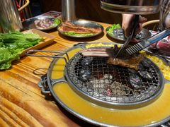 -青瓦炭韩潮烤肉(花园道店)