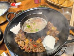 -苗阿哥酸汤牛肉火锅(体育场店)