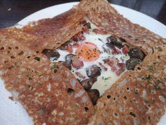 鸡蛋蘑菇熏肉荞麦可丽饼-RAC BAR(安福路店)