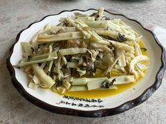 -西湾土八灶· 旺山老字号农家菜