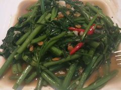 -The Dishes Seafood & Restaurant