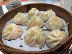 -馋三尺蟹粉小笼(人民广场店)