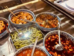 -爆炸头阿姨小四川正宗川味小吃(无任何分店)