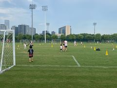 -Riverside河畔少儿足球培训(前滩店)