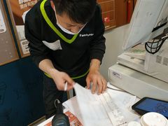 -全家便利店(襄阳南路店)