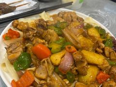 大盘鸡盖浇面-河州春清真西北特色美食(虎踞路店)