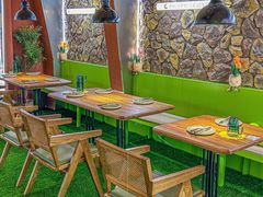 -Dragon Pizza•圆脸龙披萨·牛排餐厅