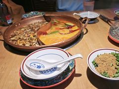 -洱火云南酸菜牛肉火锅(石景山当代商城店)