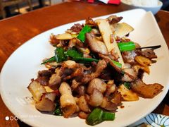 云南腊肉炒香笋-云海肴云南菜(花园城店)