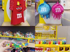 -m豆巧克力世界(上海世茂广场店)