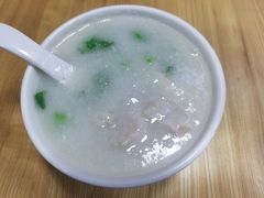 美味骨腩粥-银记肠粉店(南方医院店)