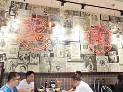 -何妹湿辣牛肉·粤式烧烤砂煲(桂雅路店)