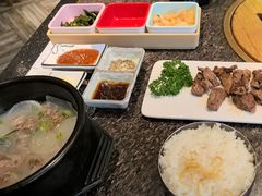 -正苑26年海鲜烤肉•牛尾汤汤饭(东港店)