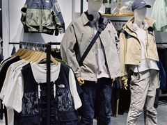-百年港湾奥特莱斯(香炉礁店)