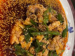 -石磨豆花家常菜·牦牛排土火锅