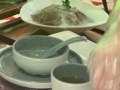 -洪氏嗨捞·广东猪肚鸡·椰子鸡火锅(西咸万象城店)