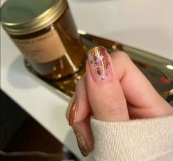 -纤纤玉手美甲美睫美容