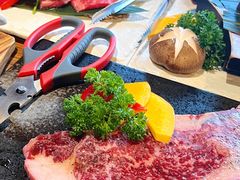 -炼火烤肉店