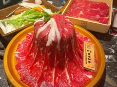 -牛YO寿喜烧·铁板烧和牛火锅自助(市府恒隆店)