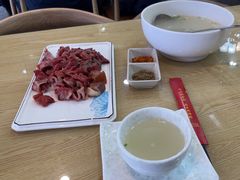 -乔家小院•本地小海鲜•非遗驴肉(万年泉路店)
