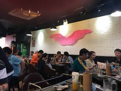 大堂-長壹旋转烤吧 农家鸡火锅