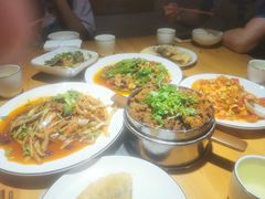 -大众跷脚牛肉馆·非遗传承单位(峨眉山店)