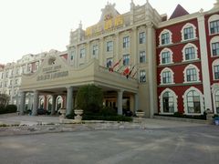 -泉城欧乐堡戏水湾艺术养生温泉