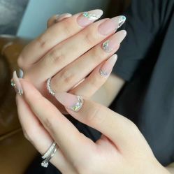 -AKIRA 安久日式美甲美睫