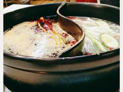 -钢管厂五区小郡肝串串香(蜀都万达店)