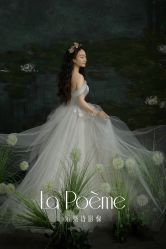 -乐派诗婚纱摄影