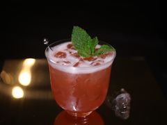 -Mx.cocktail bar