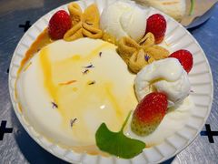 牛乳布丁-野草莓自由市场