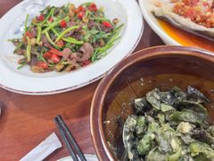 -湖南人家湘菜馆(镇江路店)
