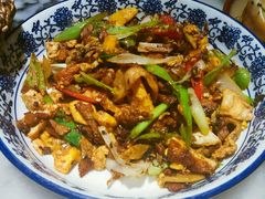 尖椒炒肉-京城小江南·北京烤鸭·江南土菜·白鱼(中关村店)