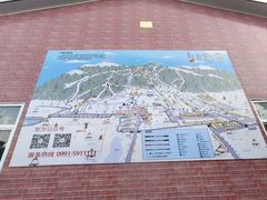 -丝绸之路山地度假区滑雪场